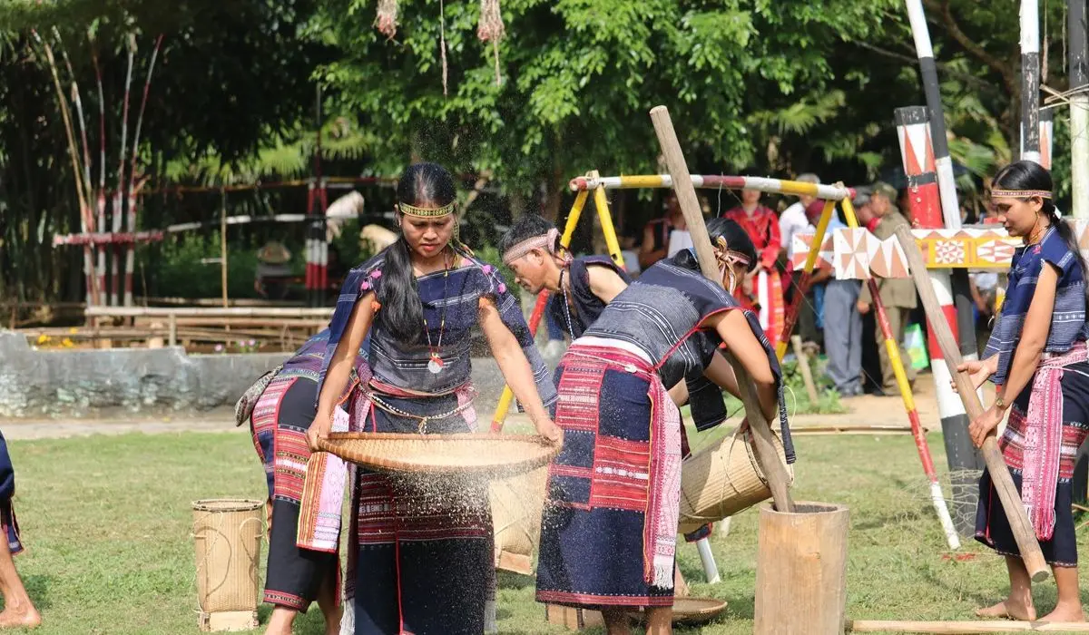 Theo ch&acirc;n MIA.vn kh&aacute;m ph&aacute; Lễ mừng l&uacute;a mới cực độc đ&aacute;o tại Gia Lai 4
