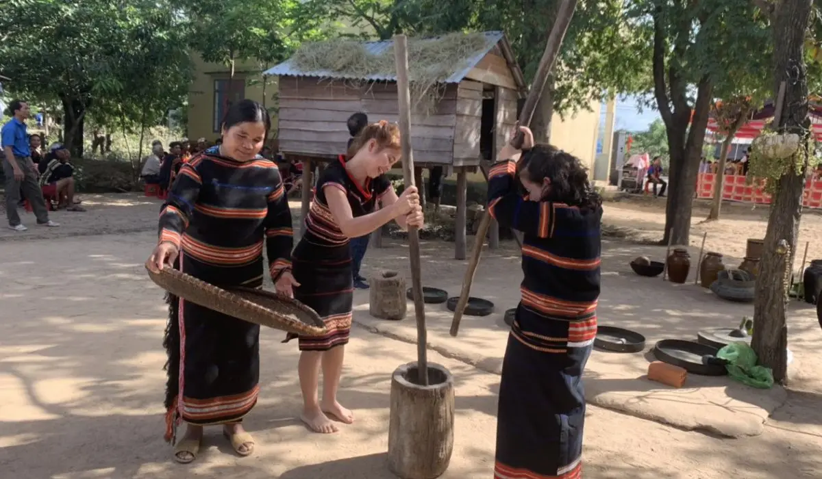 Theo ch&acirc;n MIA.vn kh&aacute;m ph&aacute; Lễ mừng l&uacute;a mới cực độc đ&aacute;o tại Gia Lai 5