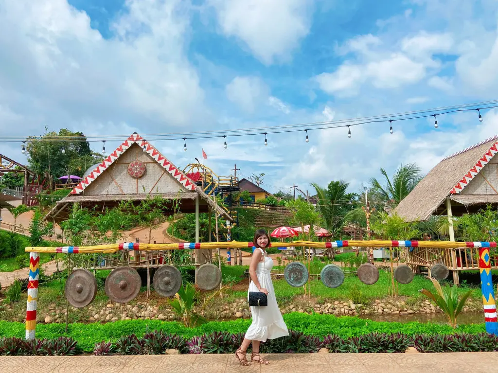 Tận hưởng 1 ng&agrave;y đi biển hồ Tơ Nưng, kh&aacute;m ph&aacute; n&uacute;i lửa đầy l&yacute; th&uacute; 3