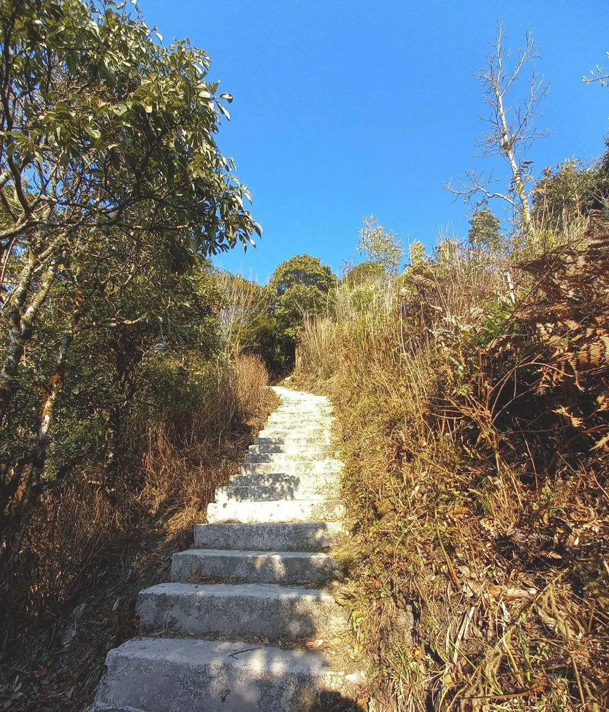 Chinh phục Chi&ecirc;u Lầu Thi - Nơi đưa tay đ&atilde; c&oacute; thể h&aacute;i được m&acirc;y trời 5
