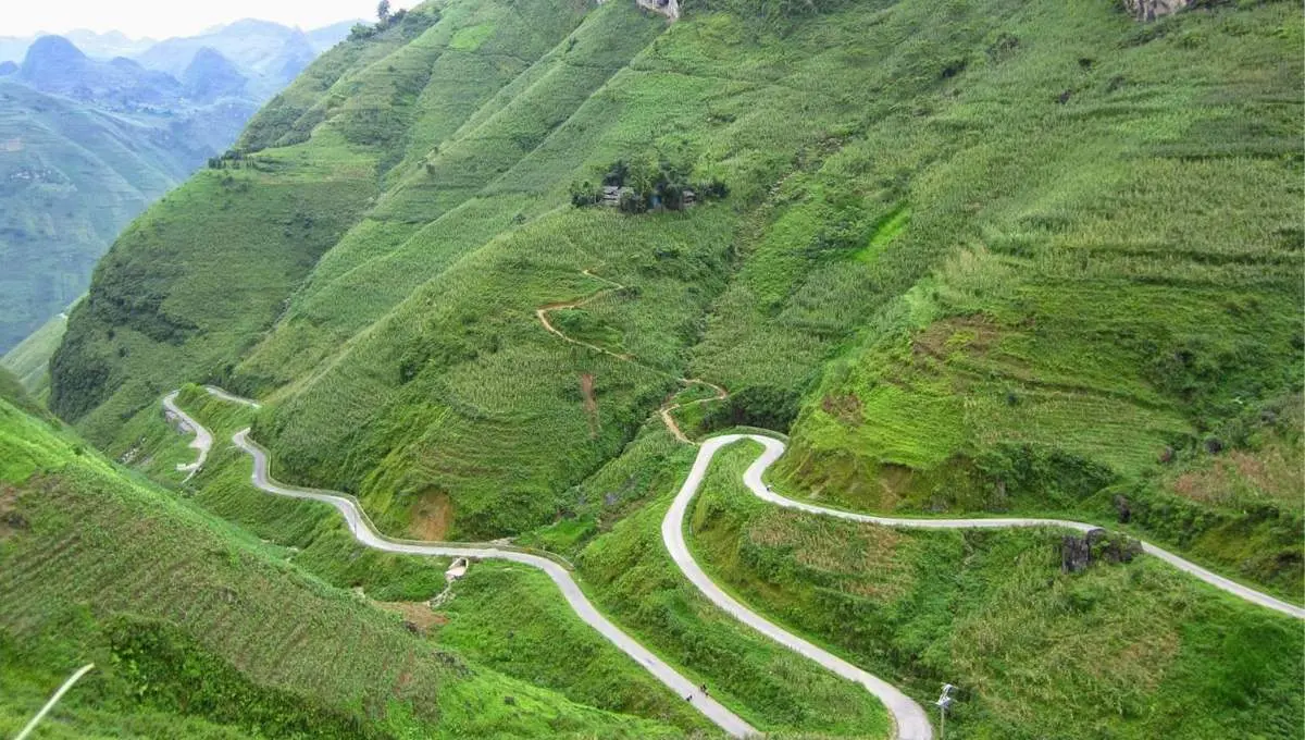 Chinh phục những bản l&agrave;ng H&agrave; Giang c&ugrave;ng hội cạ cứng 9