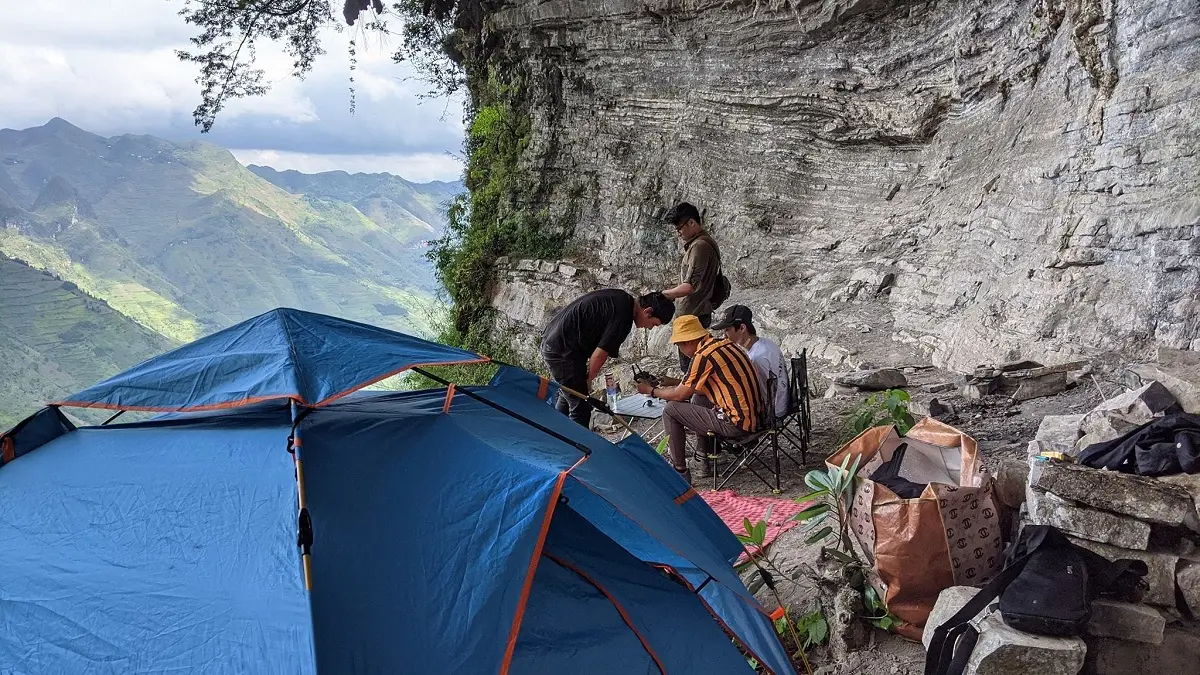 Chinh phục V&aacute;ch đ&aacute; trắng H&agrave; Giang - V&aacute;ch đ&aacute; tr&ecirc;n Đ&egrave;o M&atilde; P&iacute; L&egrave;ng 3