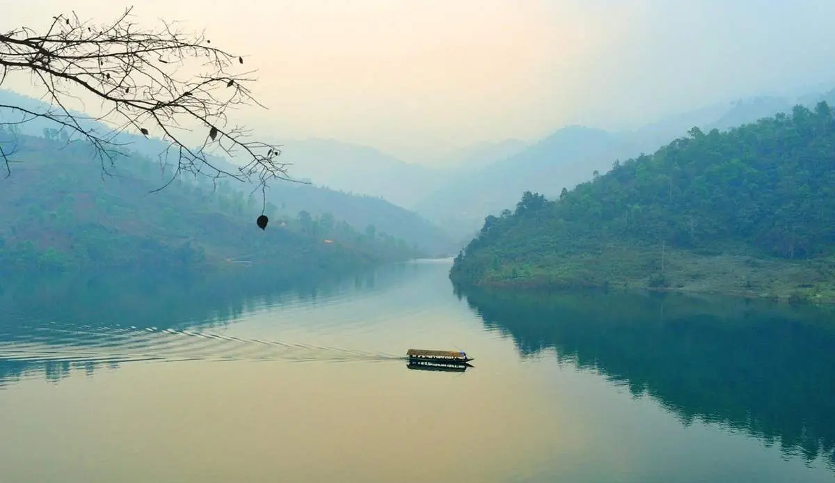 H&agrave;nh tr&igrave;nh kh&aacute;m ph&aacute; Hồ Noong - H&agrave; Giang đẹp như tranh vẽ 7