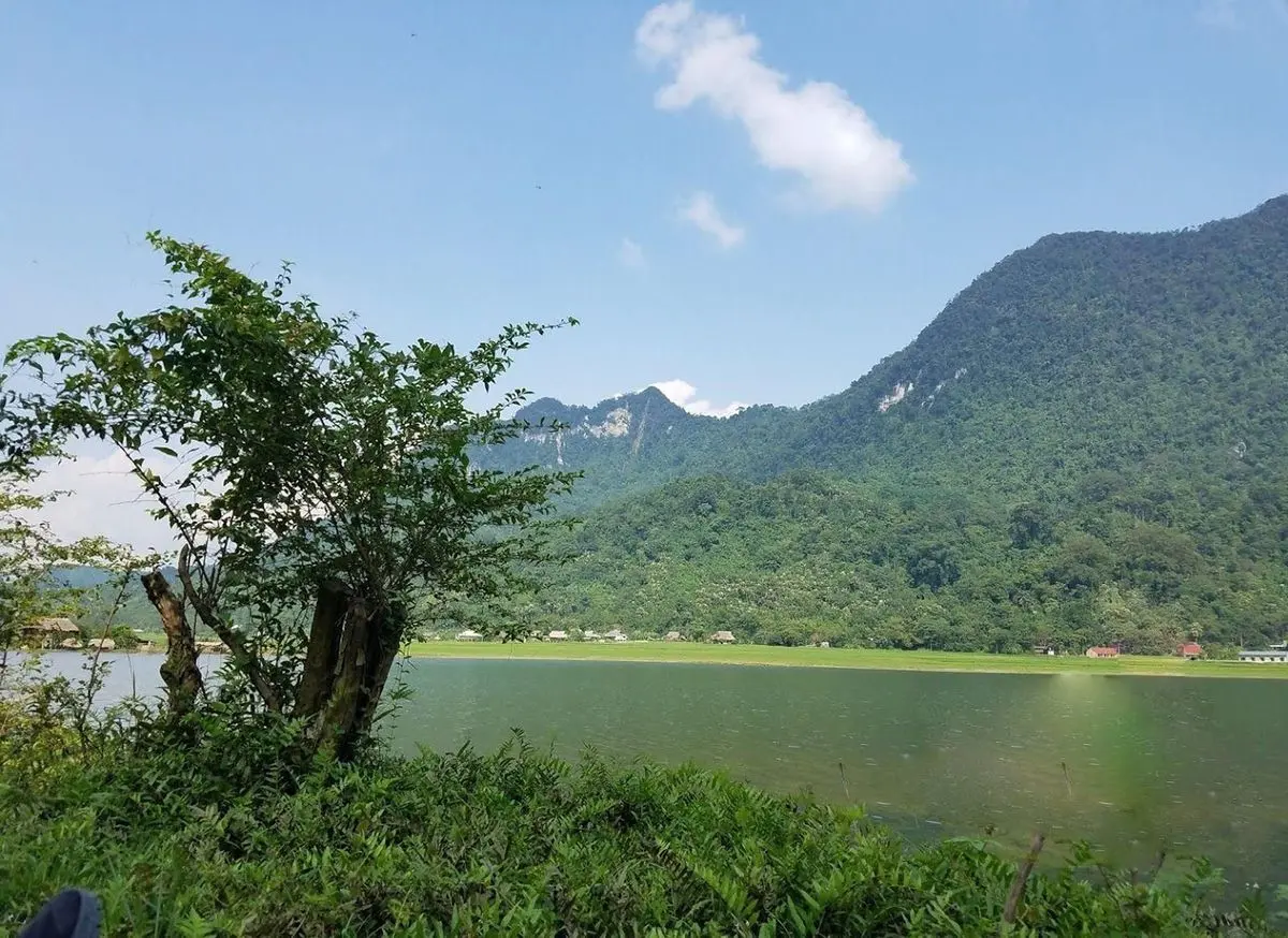 H&agrave;nh tr&igrave;nh kh&aacute;m ph&aacute; Hồ Noong - H&agrave; Giang đẹp như tranh vẽ 6