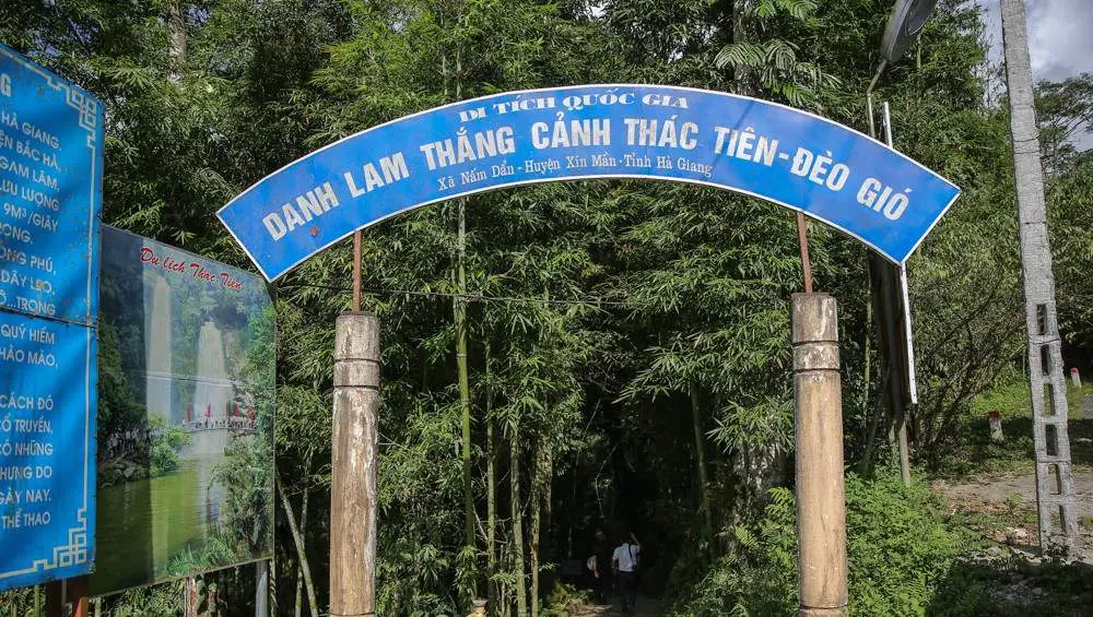 Kh&aacute;m ph&aacute; vẻ đẹp của khu du lịch Th&aacute;c Ti&ecirc;n &ndash; Đ&egrave;o Gi&oacute; 10