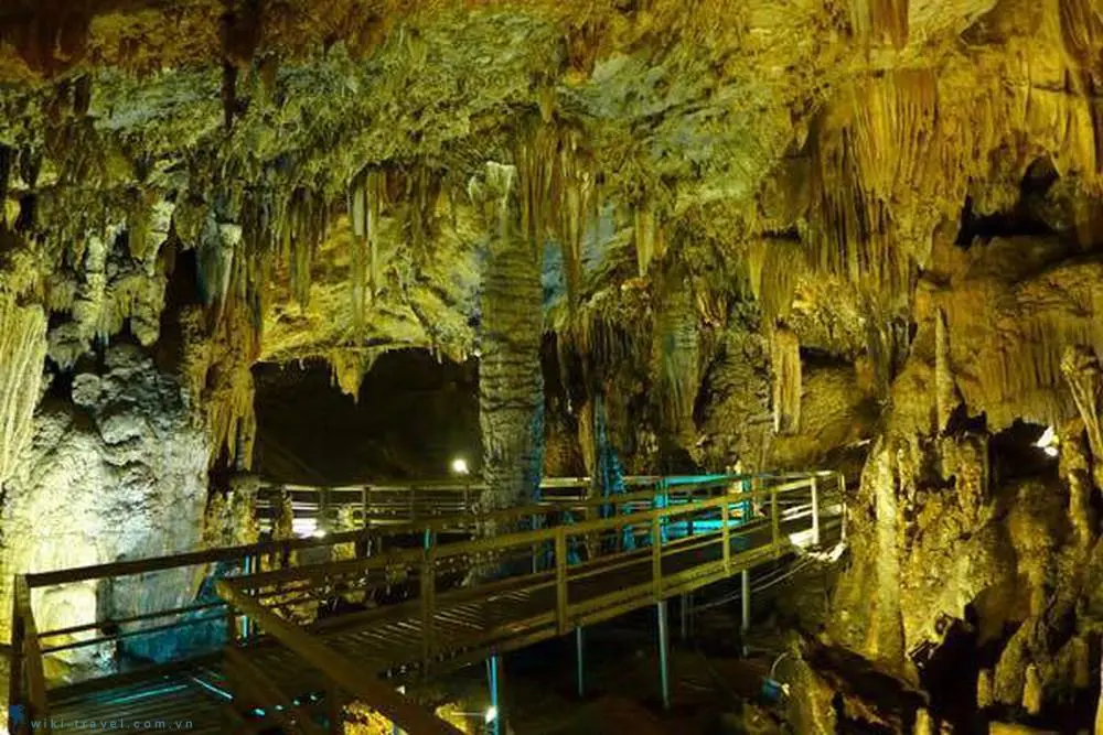 Kh&aacute;m ph&aacute; vẻ đẹp hang Phương Thiện - H&agrave; Giang 2