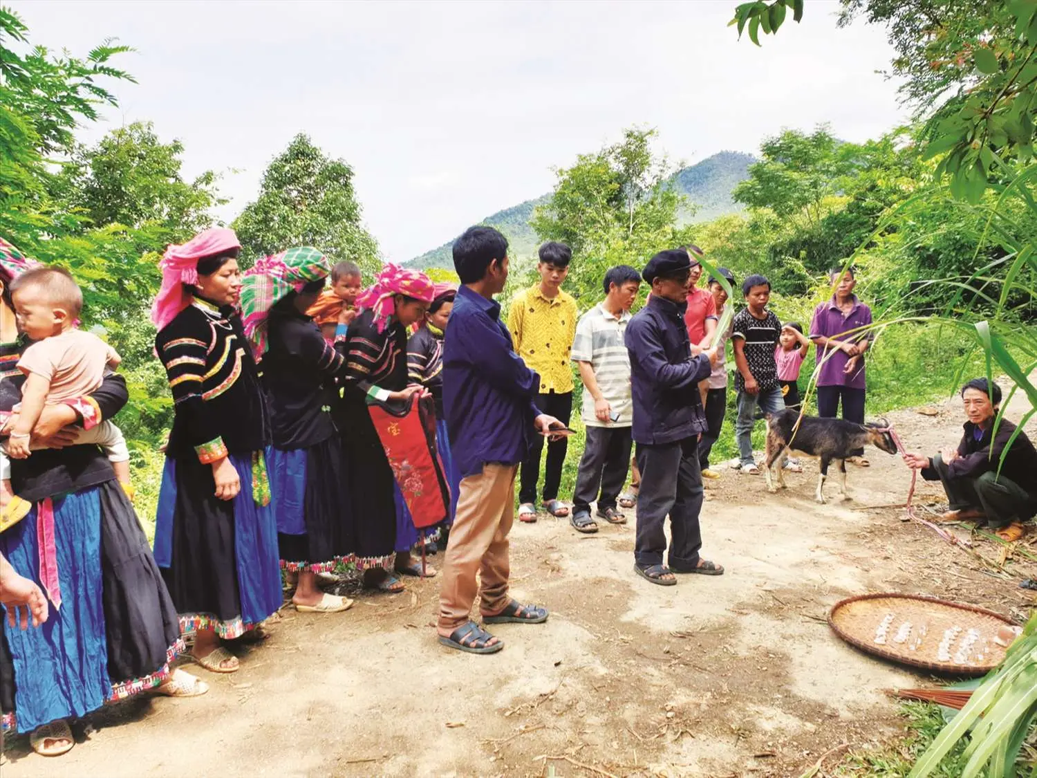 Kho t&agrave;ng văn h&oacute;a người Pu P&eacute;o ở Bắc M&ecirc; - H&agrave; Giang 7