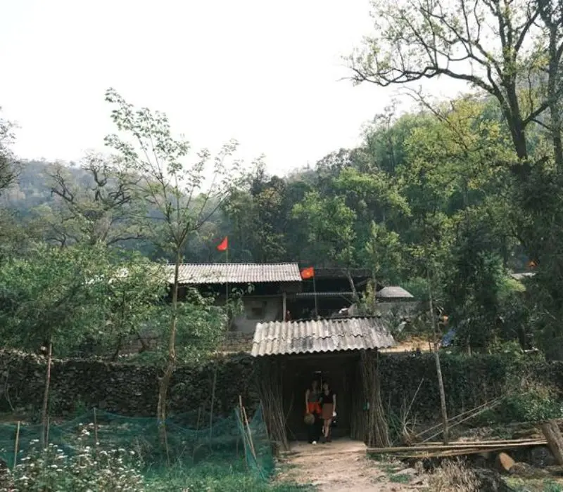L&agrave;ng Sảo H&aacute;: Vẻ đẹp ma mị giữa l&ograve;ng cao nguy&ecirc;n đ&aacute; 4