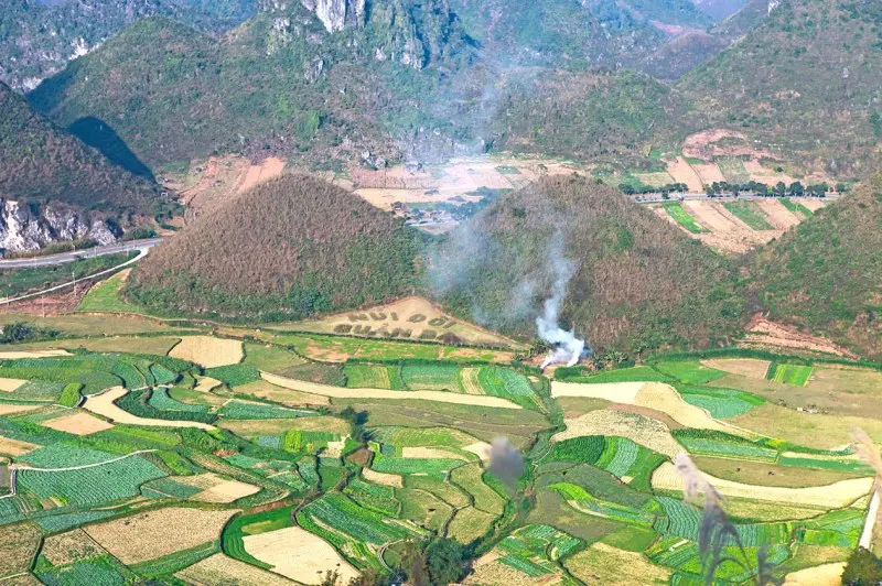 N&uacute;i Đ&ocirc;i Quản Bạ - Chi&ecirc;m ngưỡng t&ograve;a thi&ecirc;n nhi&ecirc;n quyến rũ nơi địa đầu Tổ Quốc 10