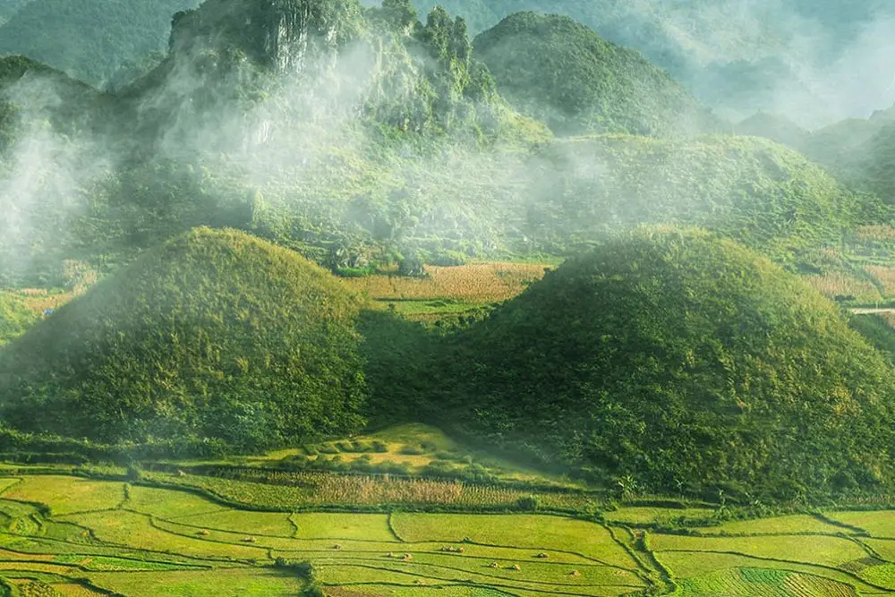 N&uacute;i Đ&ocirc;i Quản Bạ - Chi&ecirc;m ngưỡng t&ograve;a thi&ecirc;n nhi&ecirc;n quyến rũ nơi địa đầu Tổ Quốc 11