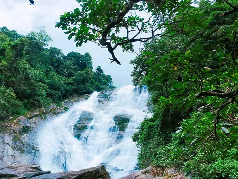 Th&aacute;c Th&iacute; - H&agrave; Giang - Dải lụa trắng hờ hững giữa n&uacute;i rừng 2