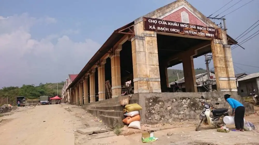 T&igrave;m hiểu n&eacute;t đẹp văn h&oacute;a của Chợ cửa khẩu Bạch Đ&iacute;ch - Y&ecirc;n Minh 3