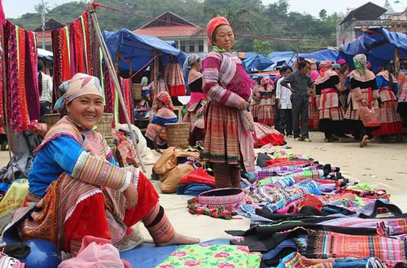 T&igrave;m hiểu n&eacute;t đẹp văn h&oacute;a của Chợ cửa khẩu Bạch Đ&iacute;ch - Y&ecirc;n Minh 4