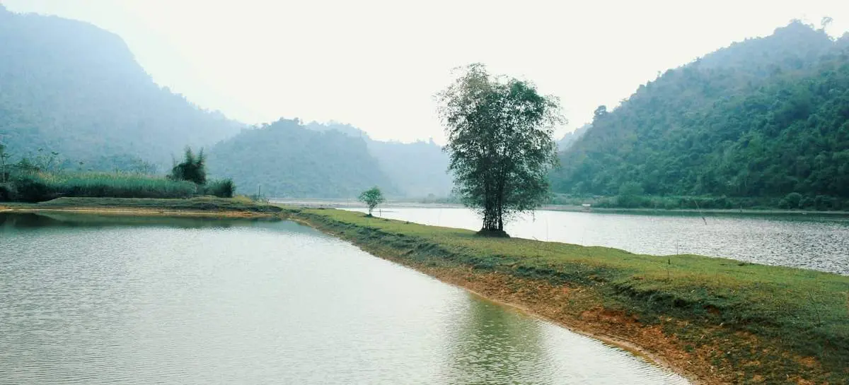 Hành trình khám phá Hồ Noong - Hà Giang đẹp như tranh vẽ