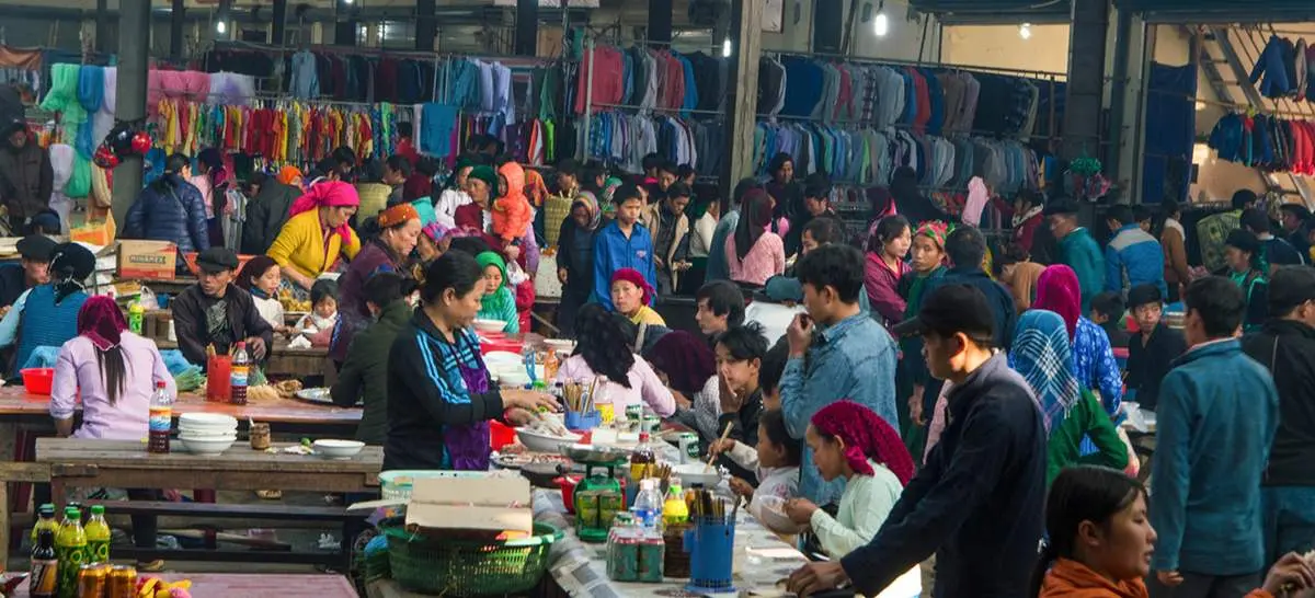 Mộc mạc Chợ phiên Mèo Vạc nơi cao nguyên đá Đồng Văn