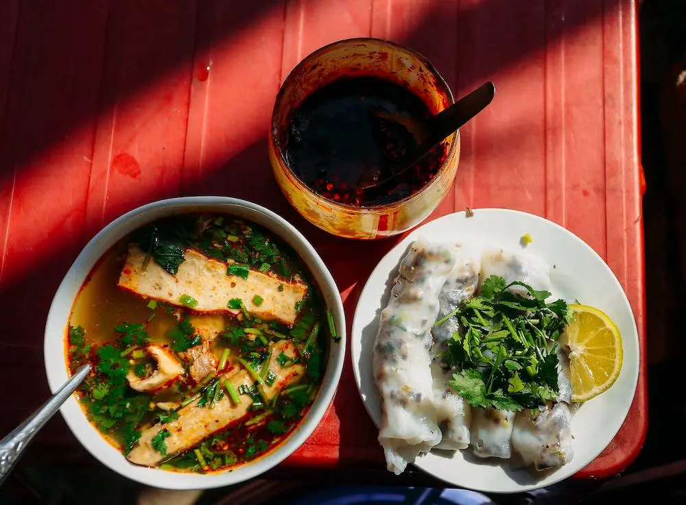B&aacute;nh cuốn phố cổ Đồng Văn &ndash; M&oacute;n ngon 4 m&ugrave;a đến H&agrave; Giang đều phải thử 2