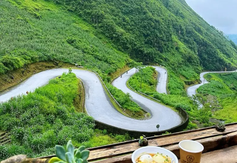 Cafe N&uacute;i Cấm: Tọa độ v&agrave;ng ngắm trọn thi&ecirc;n nhi&ecirc;n H&agrave; Giang 3
