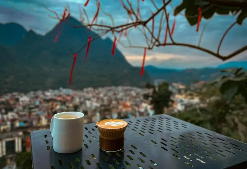 Cafe N&uacute;i Cấm: Tọa độ v&agrave;ng ngắm trọn thi&ecirc;n nhi&ecirc;n H&agrave; Giang 6