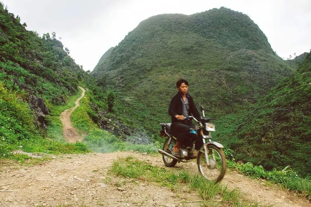 Hướng dẫn chinh phục cung đường hiểm trở nhất H&agrave; Giang 10