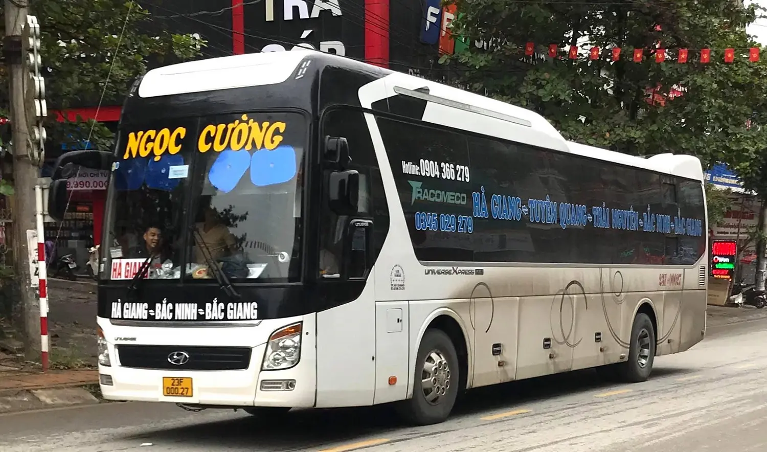Hướng dẫn đi Quản Bạ - Y&ecirc;n Minh - M&egrave;o Vạc từ H&agrave; Giang bằng xe kh&aacute;ch 11