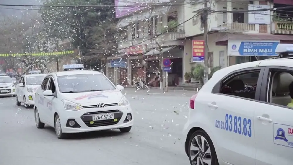 Hướng dẫn thu&ecirc; taxi H&agrave; Giang gi&aacute; rẻ để vi vu c&ugrave;ng bạn b&egrave; 7
