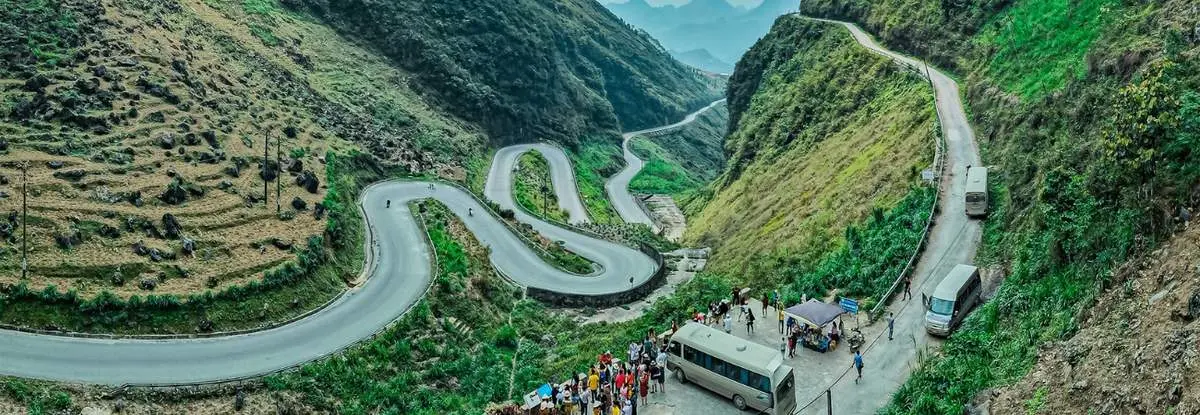 Chinh phục con đường hạnh phúc Hà Giang cùng anh chàng Dolla Doan