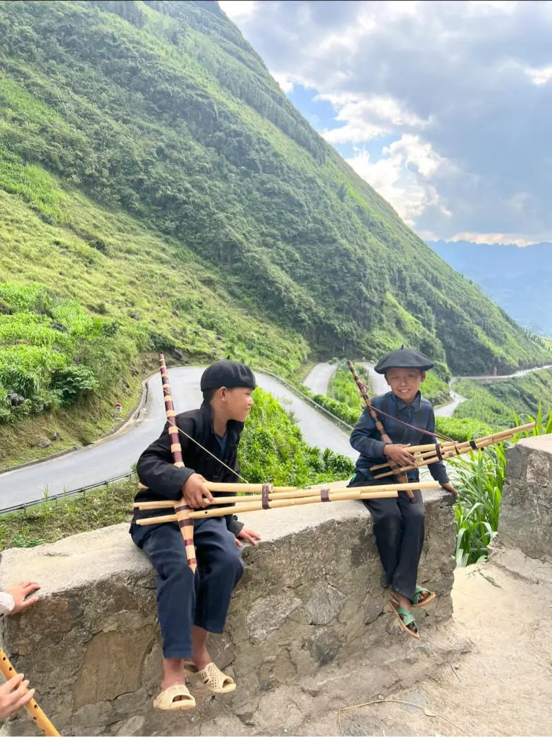 Dốc Thẩm M&atilde; uốn lượn đẹp m&ecirc; hồn tr&ecirc;n cao nguy&ecirc;n đ&aacute; H&agrave; Giang 6
