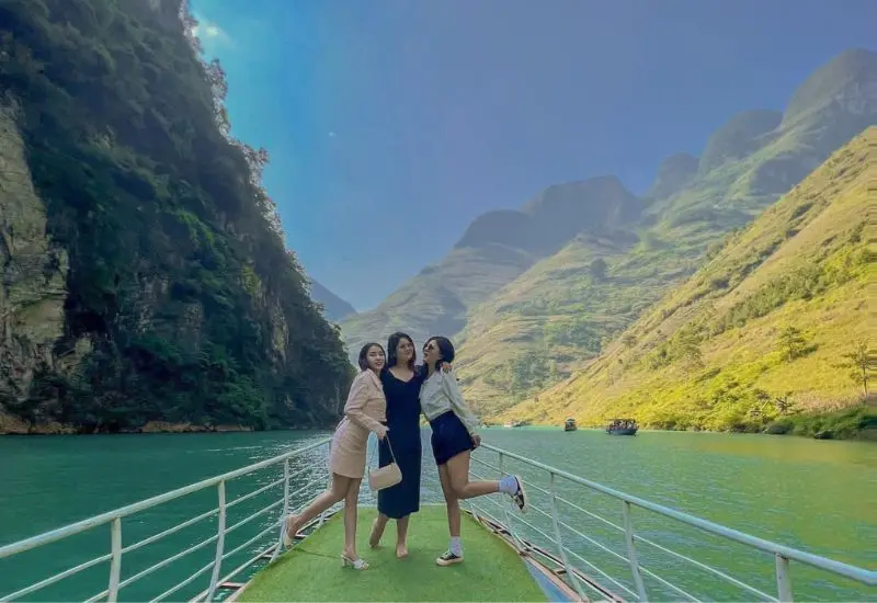 Phượt H&agrave; Giang, h&agrave;nh tr&igrave;nh điểm t&ocirc; cho tuổi trẻ th&ecirc;m rực rỡ 10