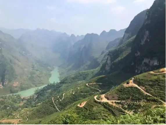 Review H&agrave; Giang c&ugrave;ng bạn th&acirc;n của c&ocirc; n&agrave;ng V&acirc;n Nguyễn 7