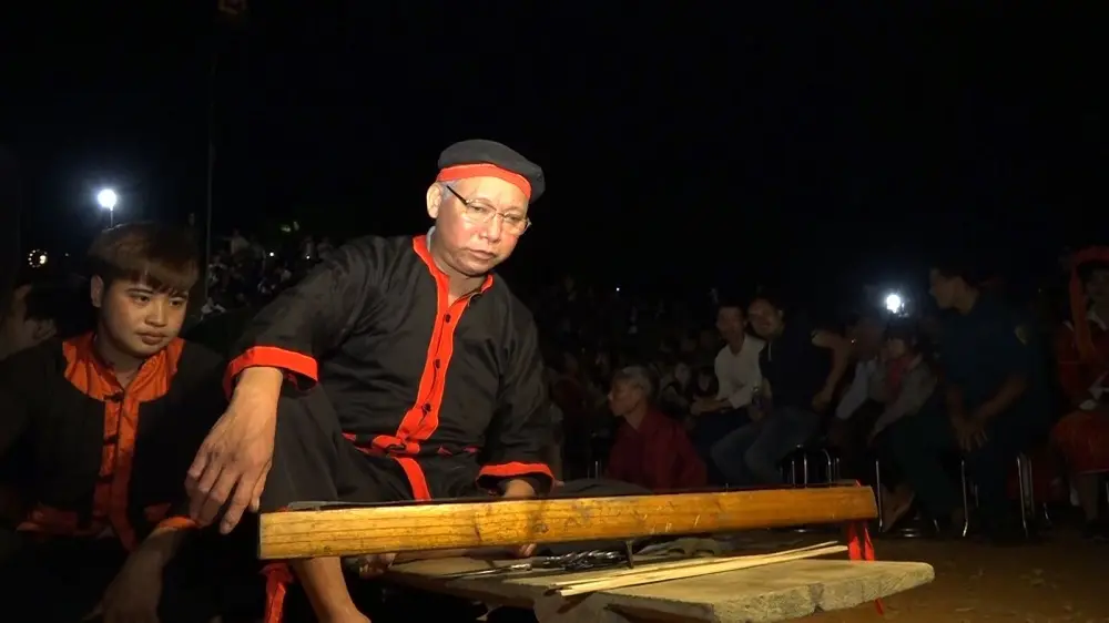 Lễ hội nhảy lửa H&agrave; Giang - Sự kiện độc đ&aacute;o của người P&agrave; Thẻn 5