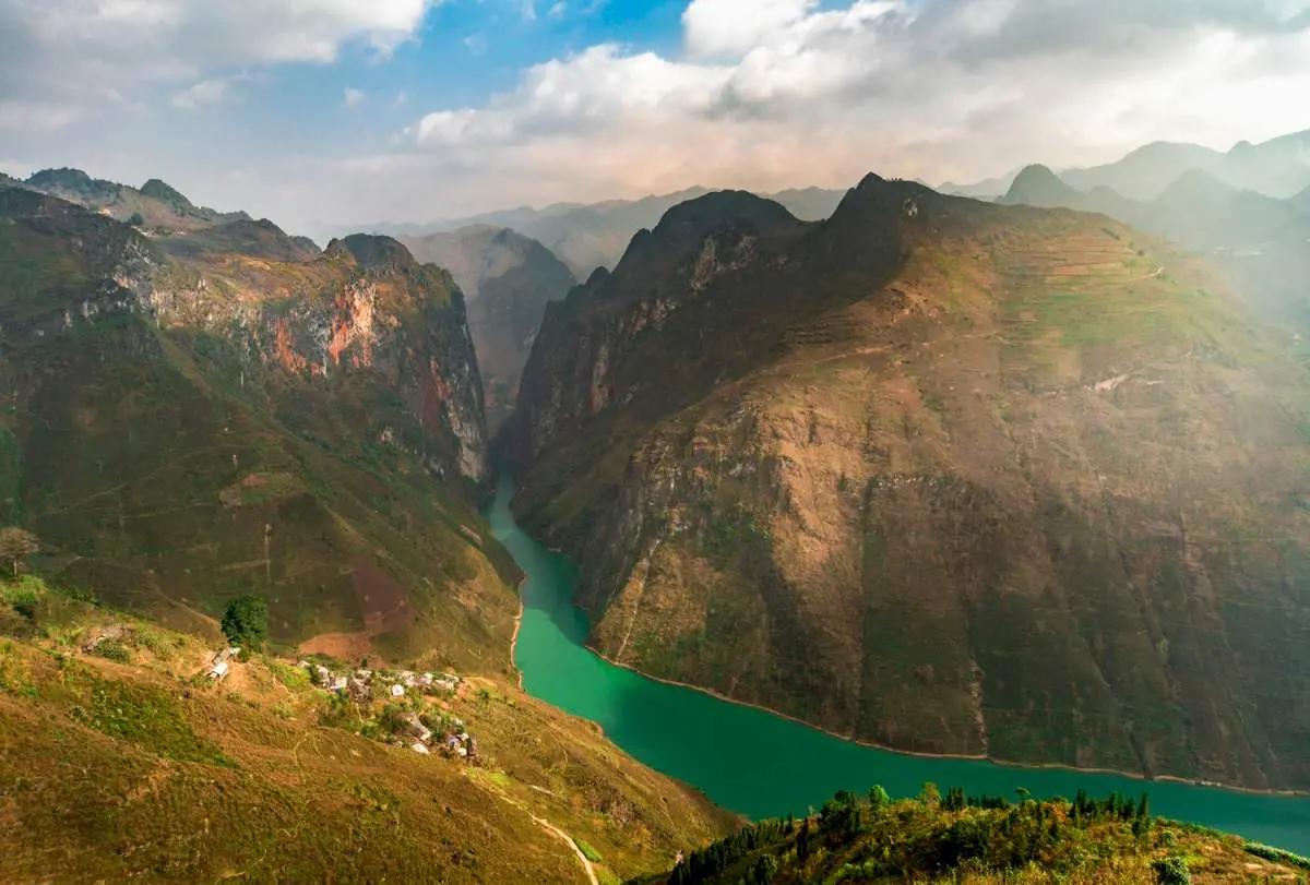 Bật m&iacute; Lịch tr&igrave;nh H&agrave; Giang tự t&uacute;c 3N2Đ săn m&ugrave;a v&agrave;ng cho team 'chiếu mới' 13