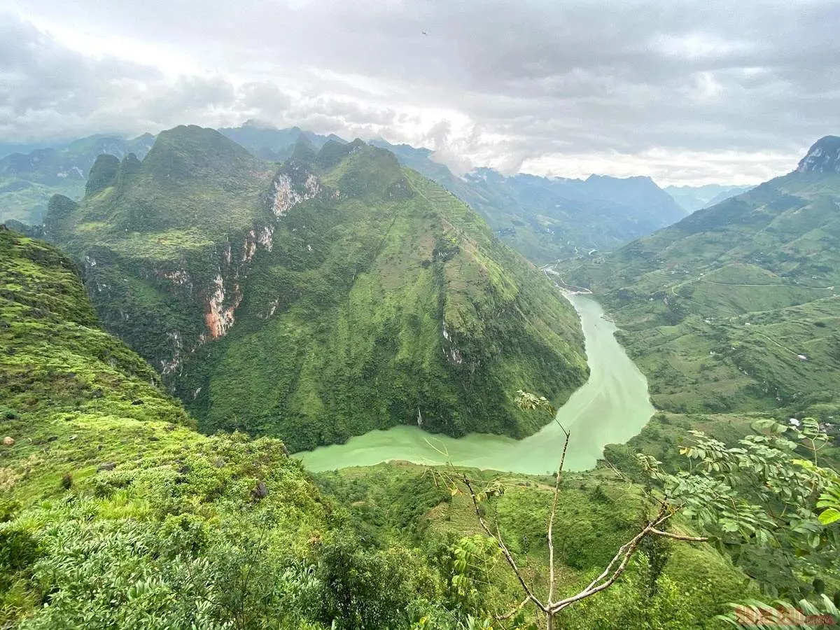 Lịch tr&igrave;nh H&agrave; Giang 5N4Đ tự t&uacute;c: Kh&aacute;m ph&aacute; Ho&agrave;ng Su Ph&igrave; 12