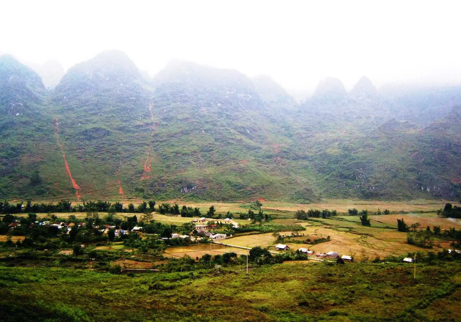 Lịch tr&igrave;nh H&agrave; Giang tự t&uacute;c 1 tuần, kh&aacute;m ph&aacute; hết cao nguy&ecirc;n đ&aacute; 5