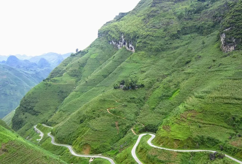 Lịch trình Hà Giang tự túc 4N3Đ săn hoa gạo đỏ chi tiết từ A đến Z 8