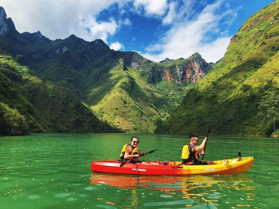 Lịch tr&igrave;nh trekking v&agrave; ch&egrave;o Kayak tr&ecirc;n cao nguy&ecirc;n đ&aacute;, bạn đ&atilde; biết chưa? 10