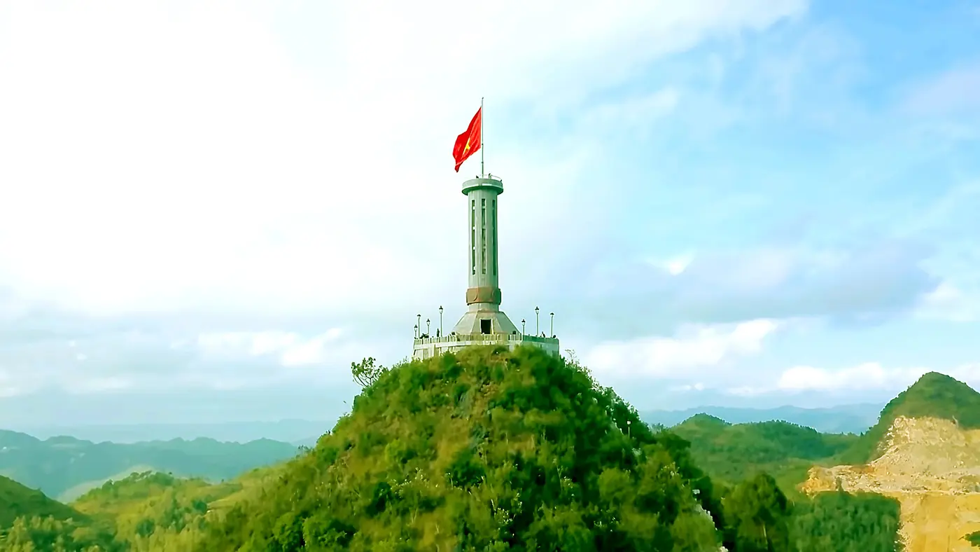 Tất tần tật Lịch tr&igrave;nh trekking cao nguy&ecirc;n đ&aacute; d&agrave;nh cho hội 'ma mới' 4