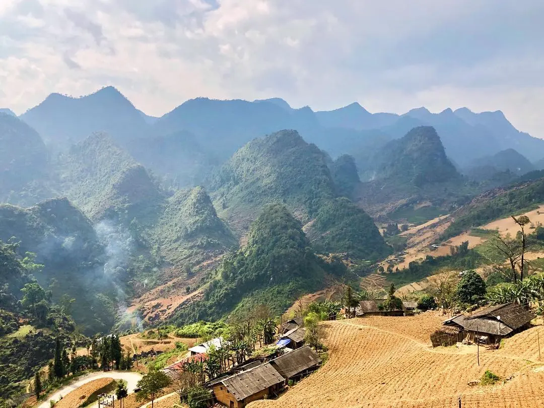 Trải nghiệm lịch tr&igrave;nh H&agrave; Giang tự t&uacute;c 3N2Đ săn m&acirc;y tr&ecirc;n cao nguy&ecirc;n đ&aacute; c&ugrave;ng MIA.vn 8