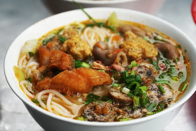 Ăn g&igrave; ở Hạ Long, tham khảo ngay danh s&aacute;ch 15+ m&oacute;n ngon nhất 15