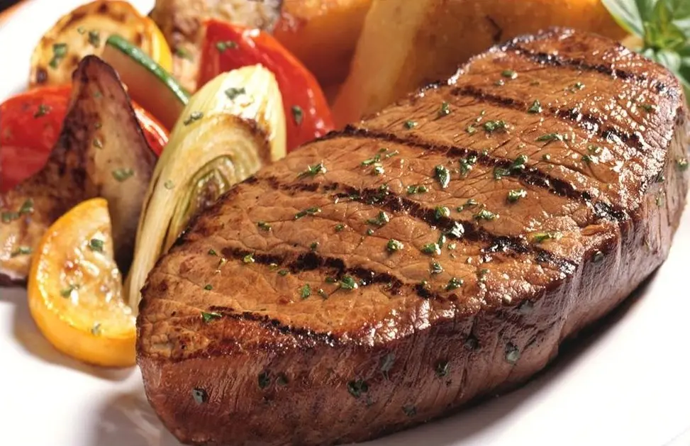 Bay View Restaurant - Nh&agrave; h&agrave;ng đẳng cấp tại vịnh Hạ Long 10