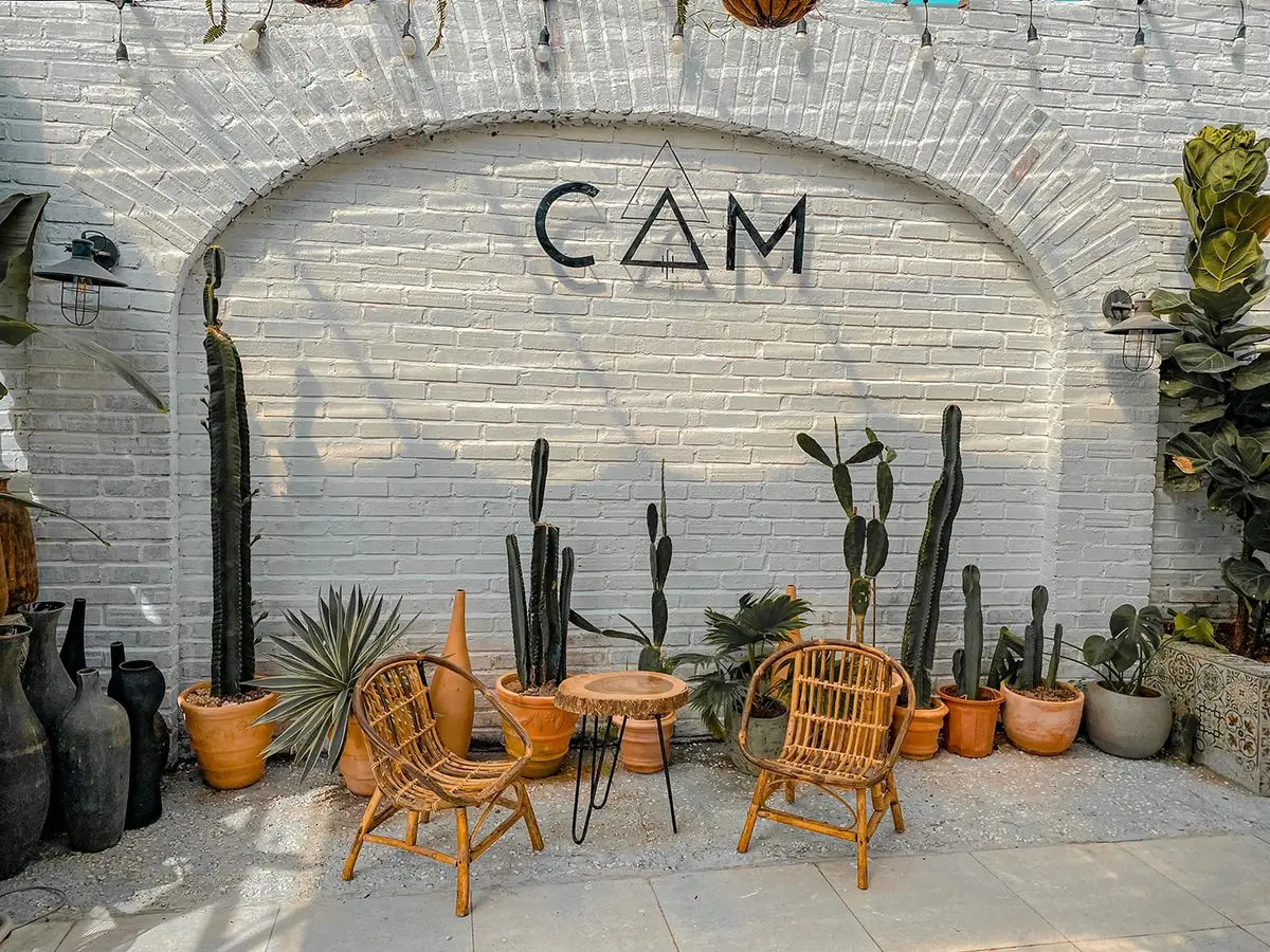 C&oacute; một Cam Cafe Hạ Long xinh xắn đ&atilde; lu&ocirc;n khiến bao người nhớ thương 2
