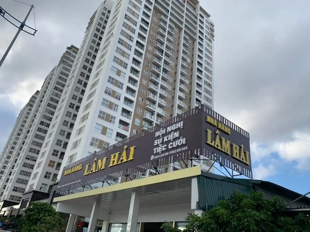 Gh&eacute; Nh&agrave; h&agrave;ng L&acirc;m Hải để thưởng thức lẩu nướng ngon &lsquo;đỉnh ch&oacute;p&rsquo; 2