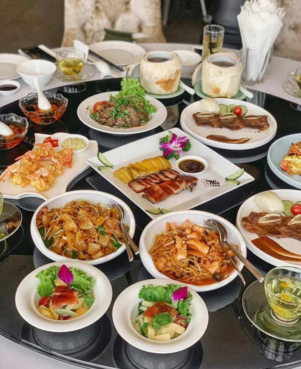 Kh&aacute;m ph&aacute; ẩm thực &Aacute; Đ&ocirc;ng tại nh&agrave; h&agrave;ng Hải Cảng Hạ Long 4