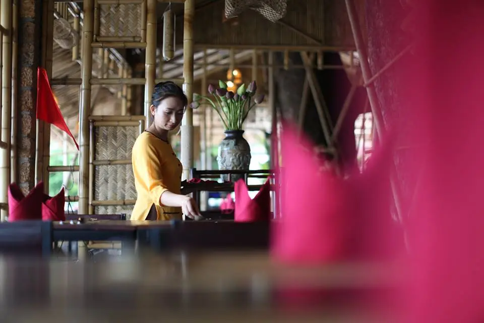 Lưu ngay list top 9 nh&agrave; h&agrave;ng Hạ Long n&agrave;y để khỏi bỡ ngỡ 8