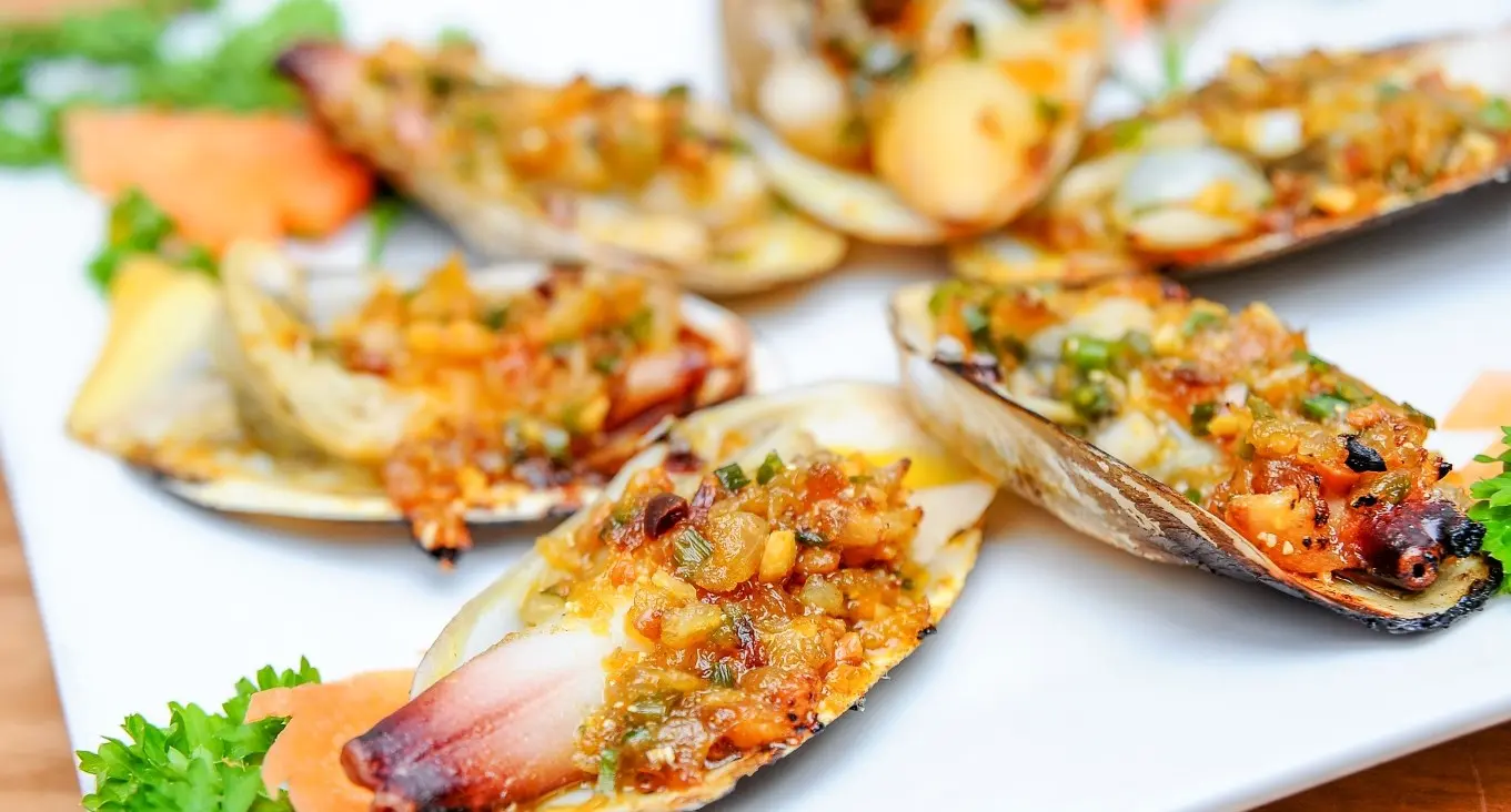 M&aacute;ch bạn top 8 qu&aacute;n ốc Hạ Long thơm ngon nức tiếng gần xa 6