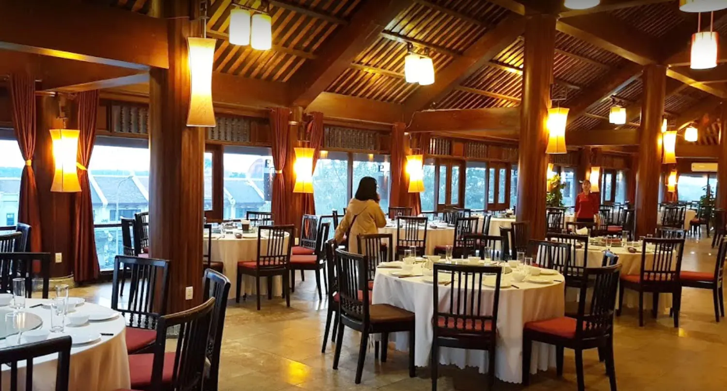 Nh&agrave; H&agrave;ng Cổ Ngư - Nơi thưởng thức ẩm thực Hạ Long cao cấp 4