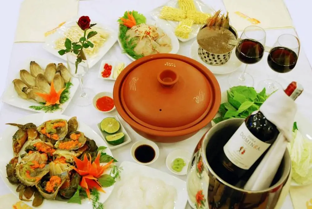 Nh&agrave; h&agrave;ng Cua V&agrave;ng B&atilde;i Ch&aacute;y &ndash; Nh&agrave; h&agrave;ng duy nhất ở Việt Nam c&oacute; m&oacute;n n&agrave;y 9