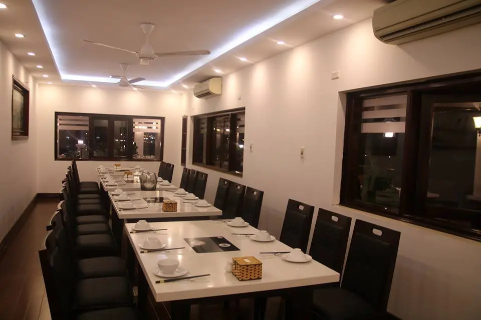 Nh&agrave; h&agrave;ng Ho&agrave;ng Qu&acirc;n &ndash; Nh&agrave; h&agrave;ng uy t&iacute;n v&agrave; chất lượng với gi&aacute; cả nhẹ nh&agrave;ng 6