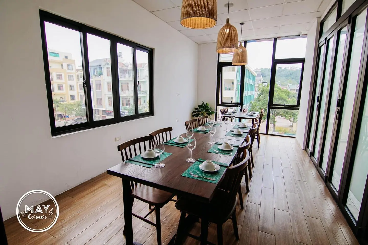 Nh&agrave; h&agrave;ng May Corner Hạ Long - Thi&ecirc;n đường ẩm thực vạn người m&ecirc; 6