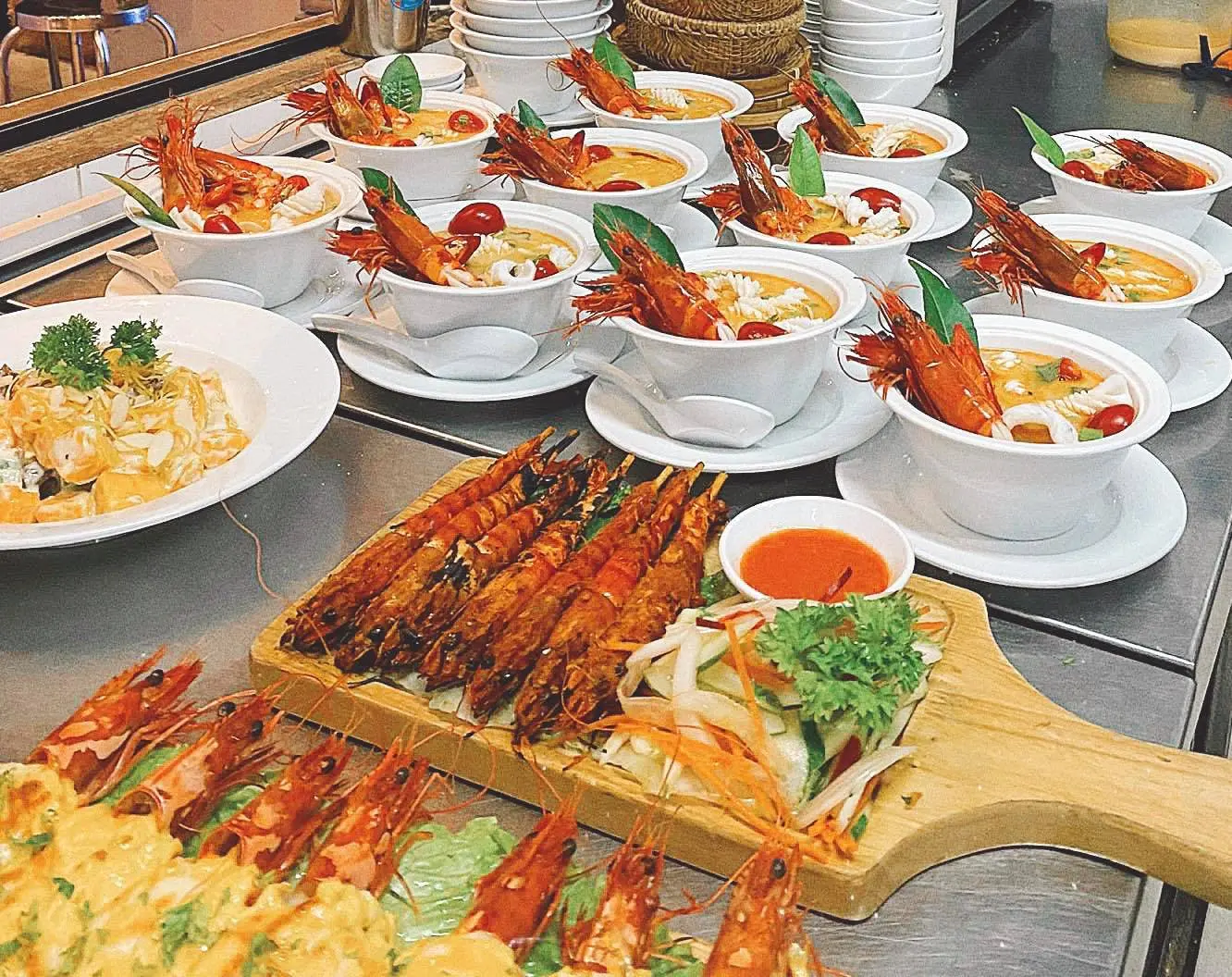 Nh&agrave; h&agrave;ng May Corner Hạ Long - Thi&ecirc;n đường ẩm thực vạn người m&ecirc; 19