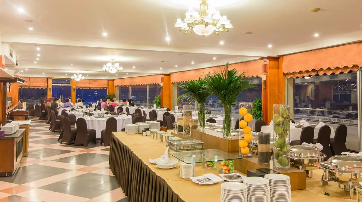 Nh&agrave; h&agrave;ng Panorama Hạ Long &ndash; Thưởng thức ẩm thực với view ngắm cảnh cực xịn 4